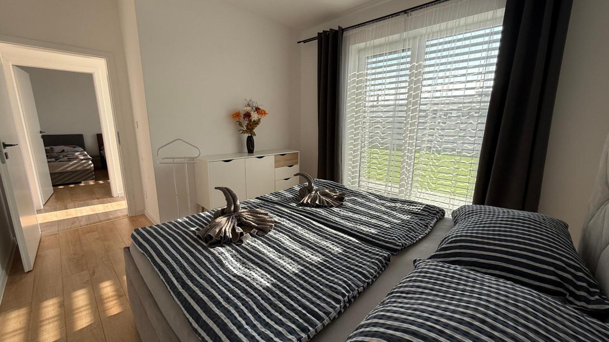 Klimatizovany Apartmanovy Dom, S Virivkou, 1B Senec Eksteriør bilde
